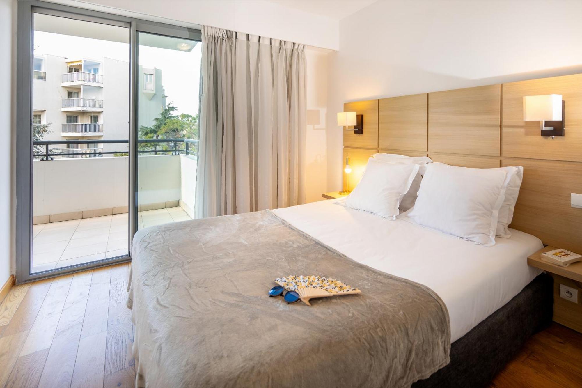 Nemea Appart Hotel Le Lido Cagnes Sur Mer Exterior photo