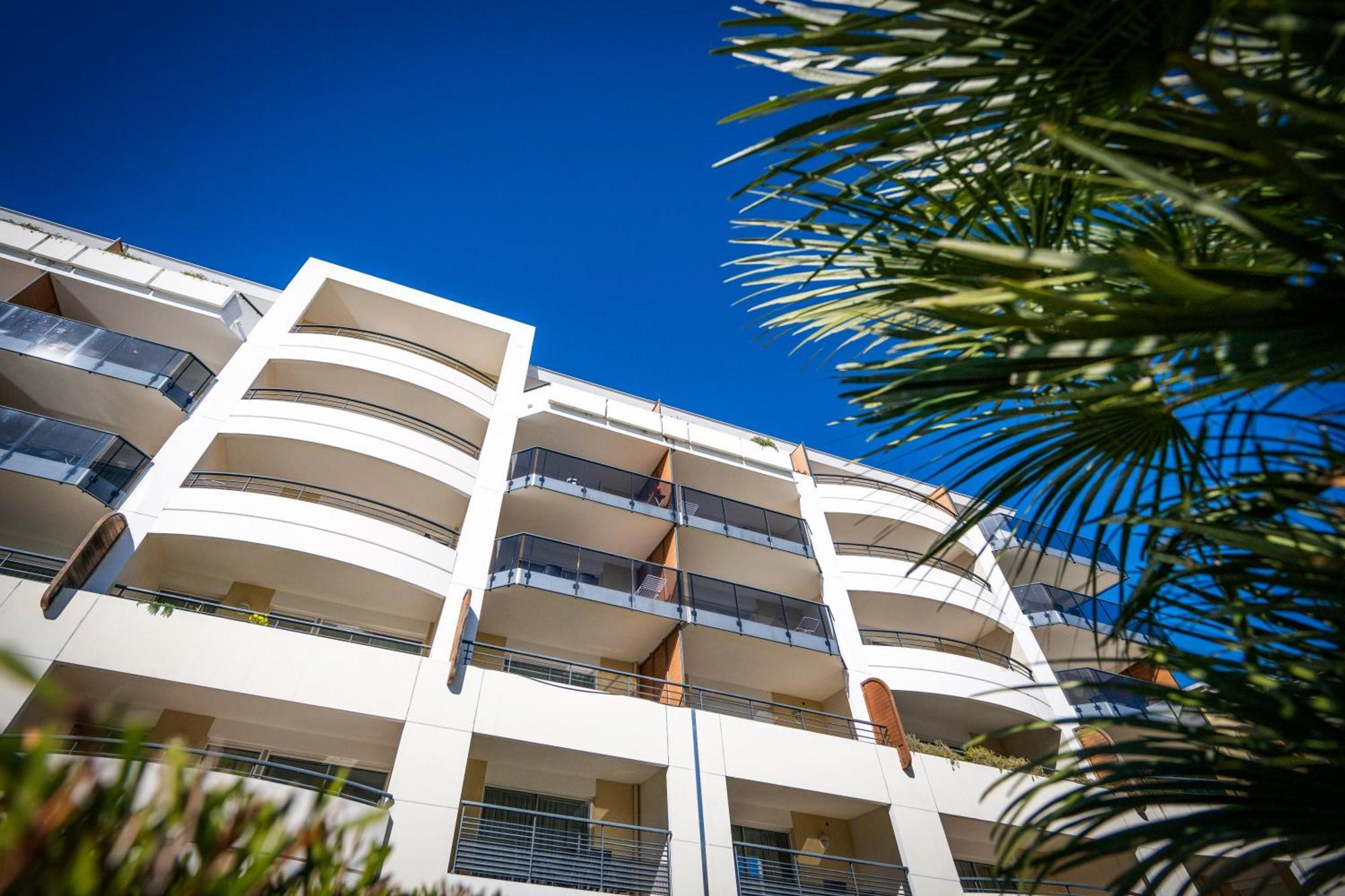 Nemea Appart Hotel Le Lido Cagnes Sur Mer Exterior photo